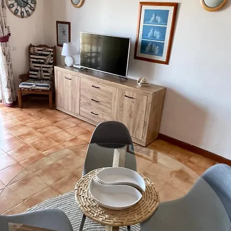 Apartamento La Marina *